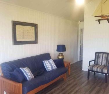 Mead House | Lakefront Cabin - Knotts Landing - 16