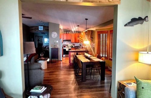 Sarona Cabin | Lakefront Cabin on Long Lake – 3BR w/Dock, Kayaks, Games & VIEWS!