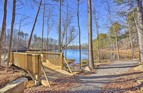 Trenton House | Lakefront Cabin with Deck, Fire Pit in Trenton!