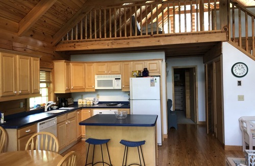 Chickamauga Lake Cabin | Lakefront Cabin with Dock & Ramp