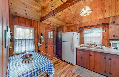 South Casco Cottage | Lakefront camp with cozy cottage-style interior and board games - kayaks welcome