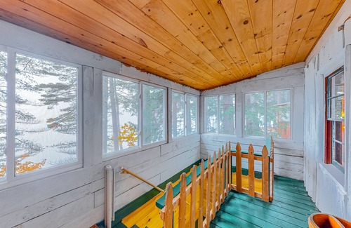 South Casco Cottage | Lakefront camp with cozy cottage-style interior and board games - kayaks welcome