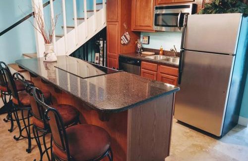 Mid America Apartment | Lakefront Casita - Perfect for couples or families