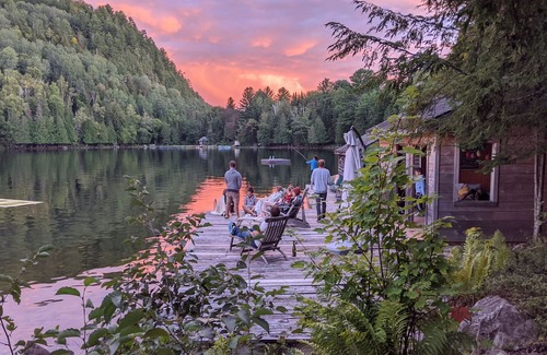 Barkmere House | Lakefront chalet, 3 bedrooms 2 bathrooms 30 minutes from Mont Tremblant