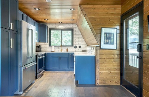 Innsbrook Ski Chalet | Lakefront Chalet w/Fire Pit by StayLage