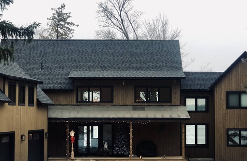 Selwyn Ski Chalet | Lakefront Chalet with private hot tub