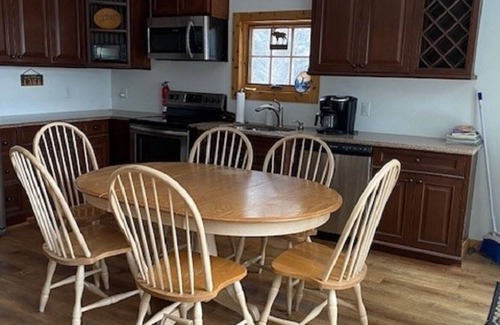 Town of Clifton Cottage | Lakefront Charming 3-bedroom cottage on beautiful Cranberry Lake