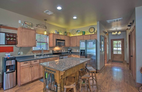 Chico Cabin | Lakefront Chico Haven w/Multi-Level Private Dock!