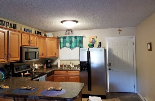 Osage Beach Condo | Lakefront Condo 2 Bed 1 Bath