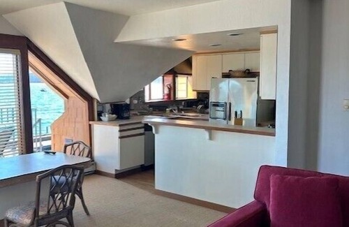 Tahoe Vista Condo | Lakefront condo #4, 1 bedroom/1.5 bath, Excellent views!