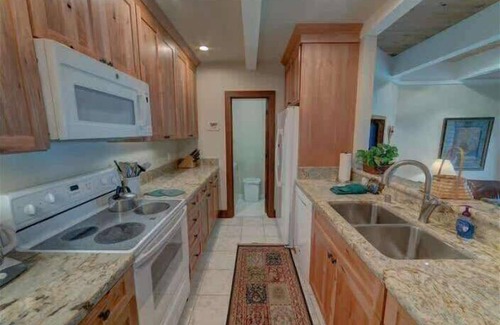 Brockway House | Lakefront Condo in Kings Beach- #25