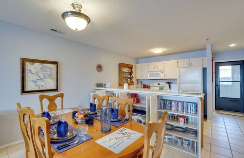Osage Beach Condo | Lakefront Condo in Osage Beach: Balcony + Views!