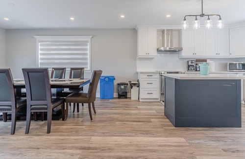 Kawartha Lakes Cottage | Lakefront Cottage with Hot Tub and Pool Table