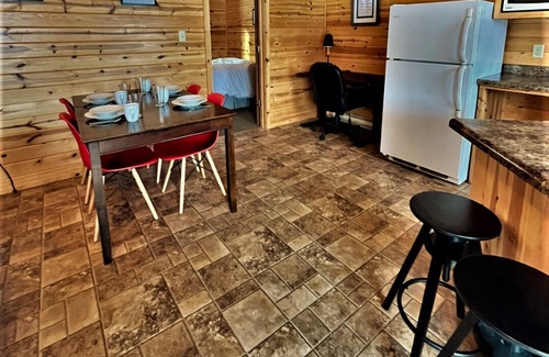 Sioux Narrows Nestor Falls Cottage | Lakefront Cottage with wood fired Hot tub and infrared Sauna