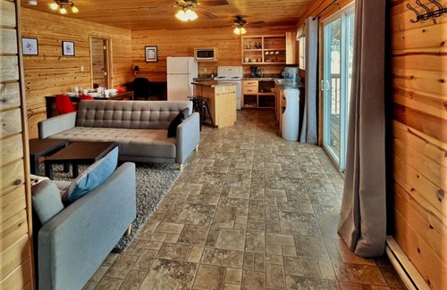 Sioux Narrows Nestor Falls Cottage | Lakefront Cottage with wood fired Hot tub and infrared Sauna