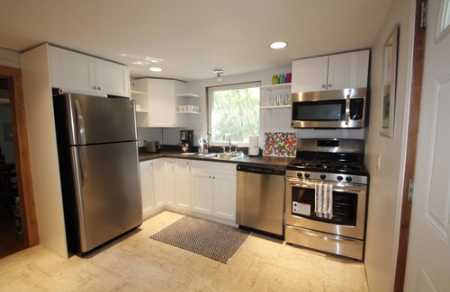 Manitou Beach Cottage | Lakefront Cottage in Manitou Beach