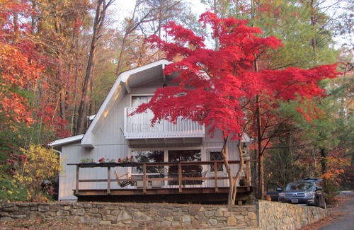Lake Lure Cottage | Lakefront Cottage on Lake Lure