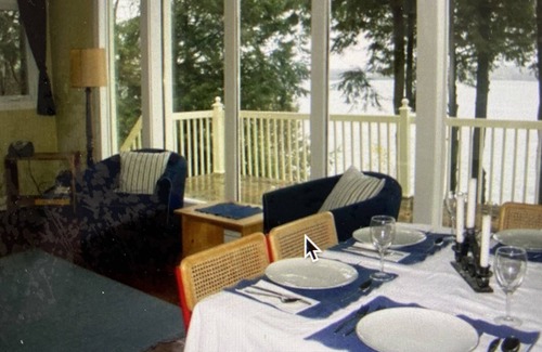 Potton Cabin | Lakefront Cottage With Spectacular View