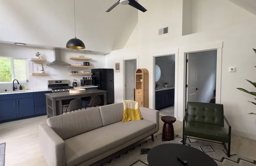 Wasilla Cottage | Lakefront Cottage with Sauna- #6 Lake Trout