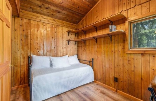 Ossipee Cabin | Lakefront Family Getaway: Beach Game Room Fire Pit