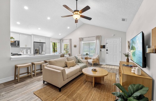 Lake St. George House | Lakefront Gem Near Clearwater