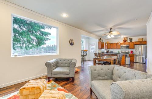 Shelton House | Lakefront Gem with Deck and Grill in Shelton