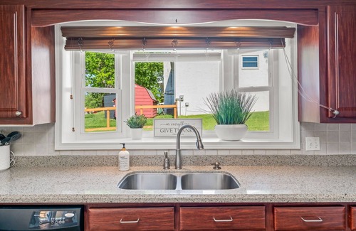High Point House | Lakefront Getaway – 180° Water Views, Sunroom, Deck, Marina & 3 Miles to HPU