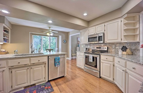Bella Vista House | Lakefront Getaway w/Private Dock & Kayaks!
