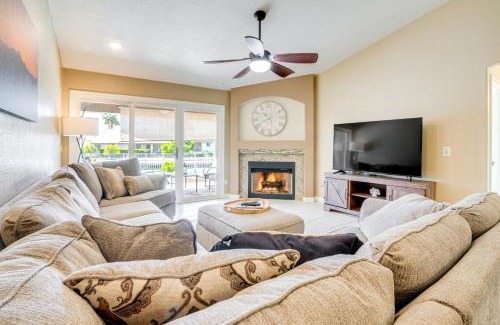 Arrowhead Lakes House | Lakefront Glendale Home with Outdoor Oasis!