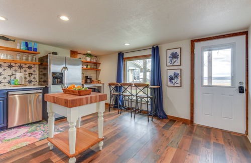 Graford House | Lakefront Graford Home w/Fire Pit + Private Dock!