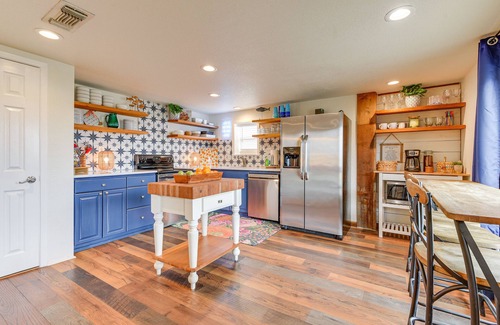 Graford House | Lakefront Graford Home w/Fire Pit + Private Dock!