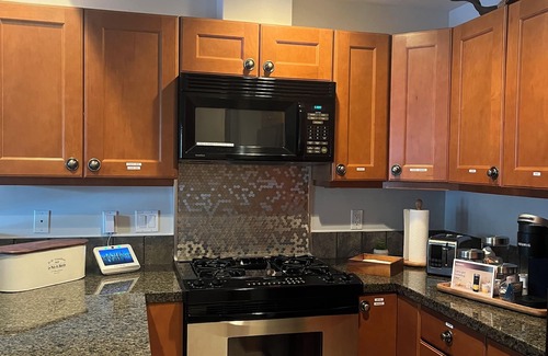 Okanagan-Similkameen Hotel | Lakefront Home away from Home
