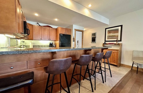 Okanagan-Similkameen Hotel | Lakefront Home away from Home