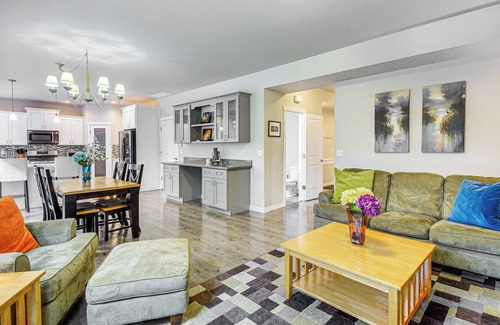 Burley House | Lakefront Home by Gig Harbor: Quiet Family Retreat