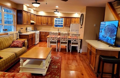 Kingsley House | Lakefront home. Close to elk mountain ski. Swim tube boat fish. summer fun!