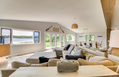 Brainerd House | Lakefront Home on 17 Acres 9 Mi to Dtwn Brainerd!