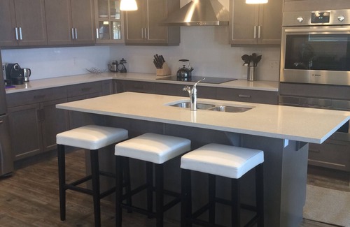 Okanagan-Similkameen Cottage | Lakefront Home - Private beach in Osoyoos Cottages