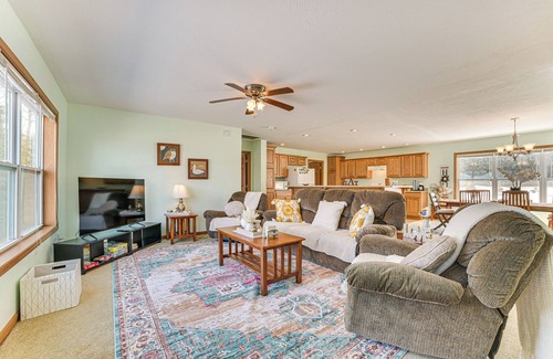 Cheboygan House | Lakefront Home w/Yard & Views in Cheboygan!