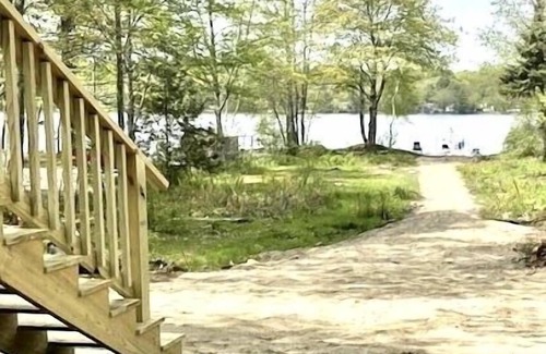 Windham House | Lakefront House