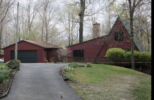 Hillsboro House | Lakefront House w Dock on large lake in Rocky Fork State Park