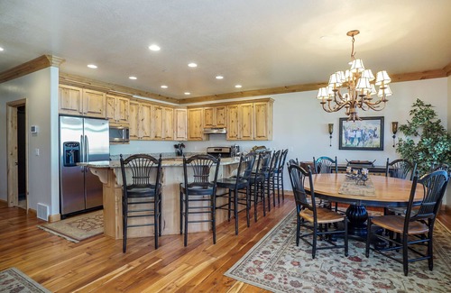 Huntsville Condo | Lakefront Huntsville, Utah Lodging Option - 3 Bedroom Sleeps 10 LS 59