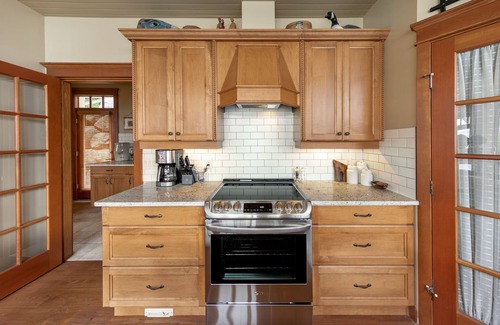 Central Okanagan House | LAKEFRONT I DOCK I FAMILY