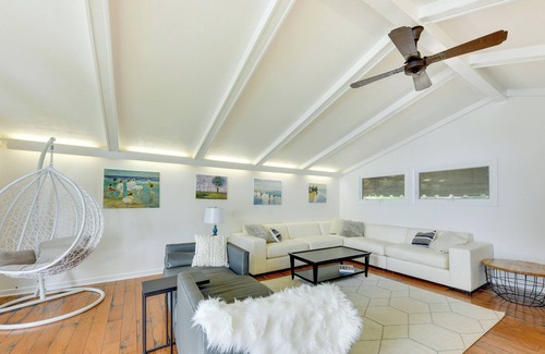 Grayslake House | Lakefront Illinois Retreat w/ Deck, Grill & Dock!