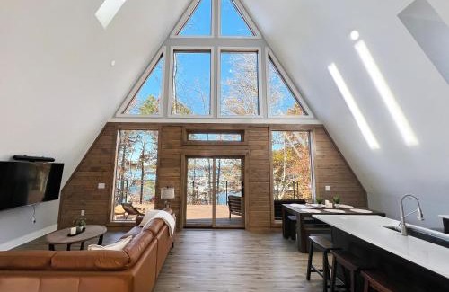 Seneca House | Lakefront Keowee Luxury Cottages 127