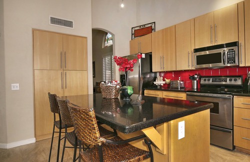Arrowhead Lakes House | Lakefront Luxury Home with a Heated Pool, close to Peoria Sports Complex