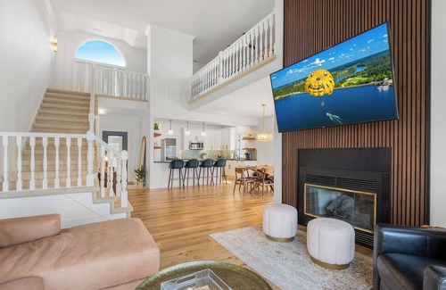 Lake of the Ozarks House | Lakefront Luxury - Private Dock - 2 Spacious Decks - Heart of the Lake!