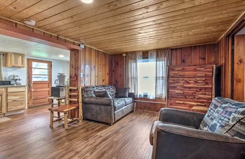 Minocqua Cabin | Lakefront Minocqua Cabin w/Dock & Fire Pit!