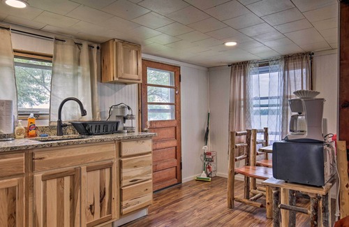 Minocqua Cabin | Lakefront Minocqua Cabin w/Dock & Fire Pit!