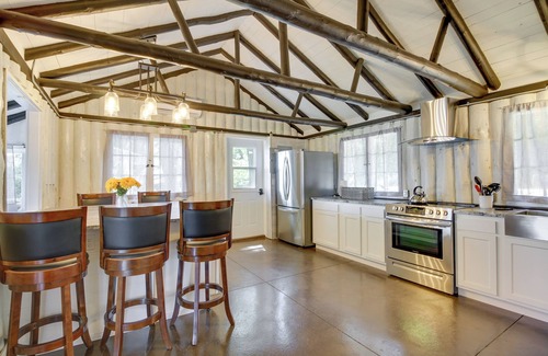 Motley Cabin | Lakefront Motley Cabin w/Private Deck + Dock!