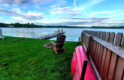 Warsaw House | LAKEFRONT Newly Remodeled & Late Checkout!